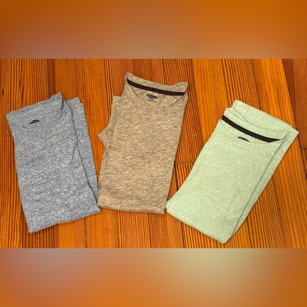 3 boys Old Navy size L 10-12 short sleeved tees